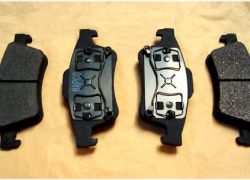 Brzdové destičky zadní náprava Mazda 3 od rv: 10.2003